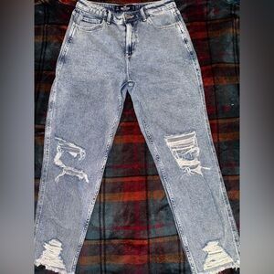 Hollister women’s high rise mom jeans